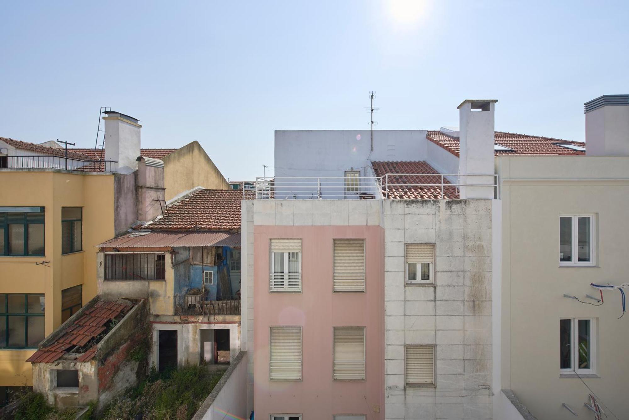 Elegant 3-bedroom With Tejo River View In Alameda Apartment *