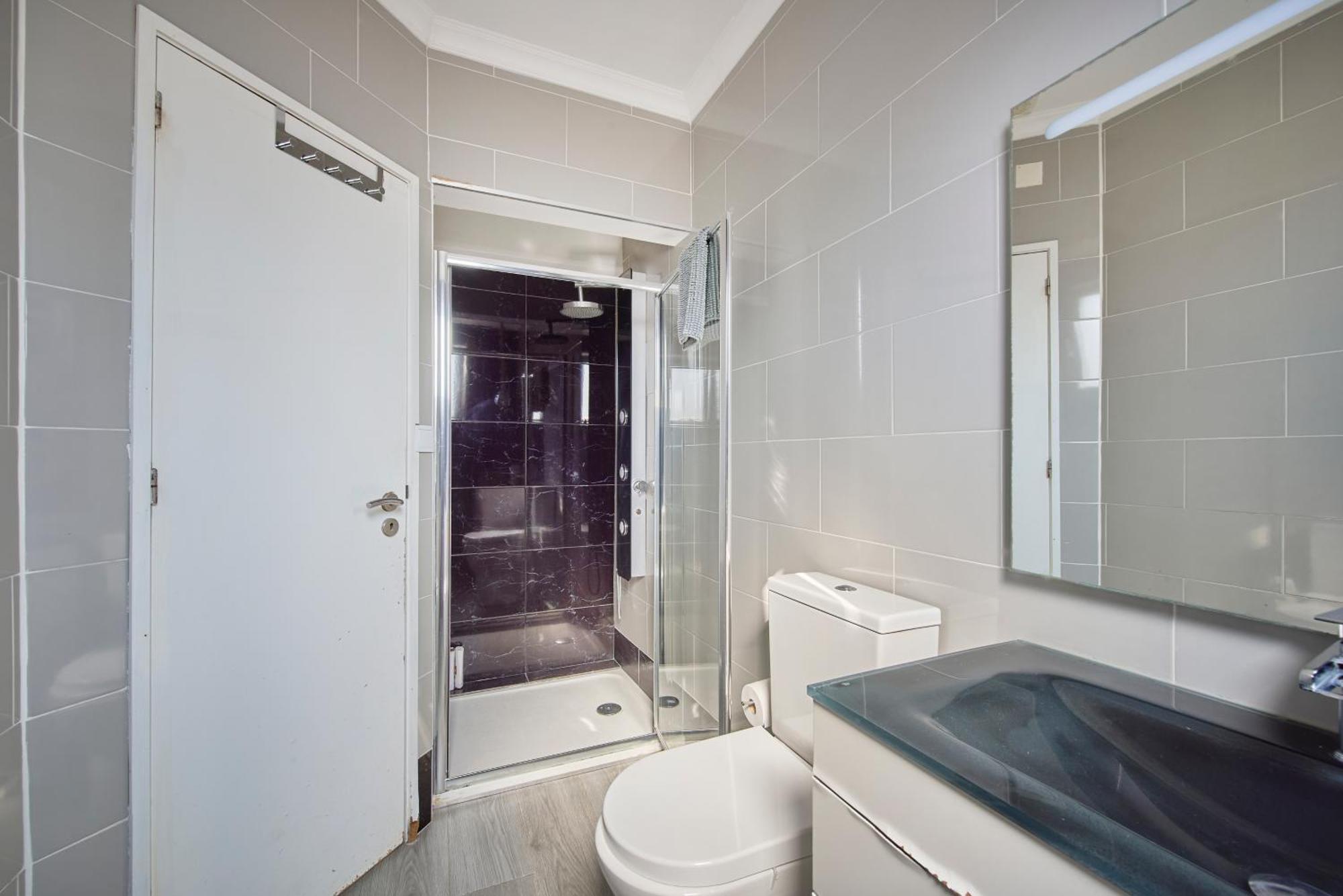 Elegant 3-bedroom With Tejo River View In Alameda * Lissabon