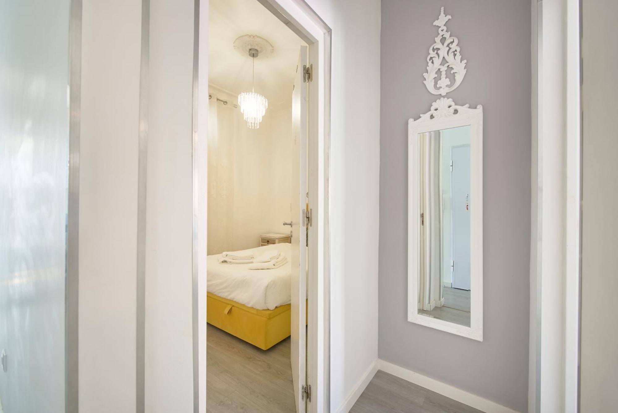 Elegant 3-bedroom With Tejo River View In Alameda *