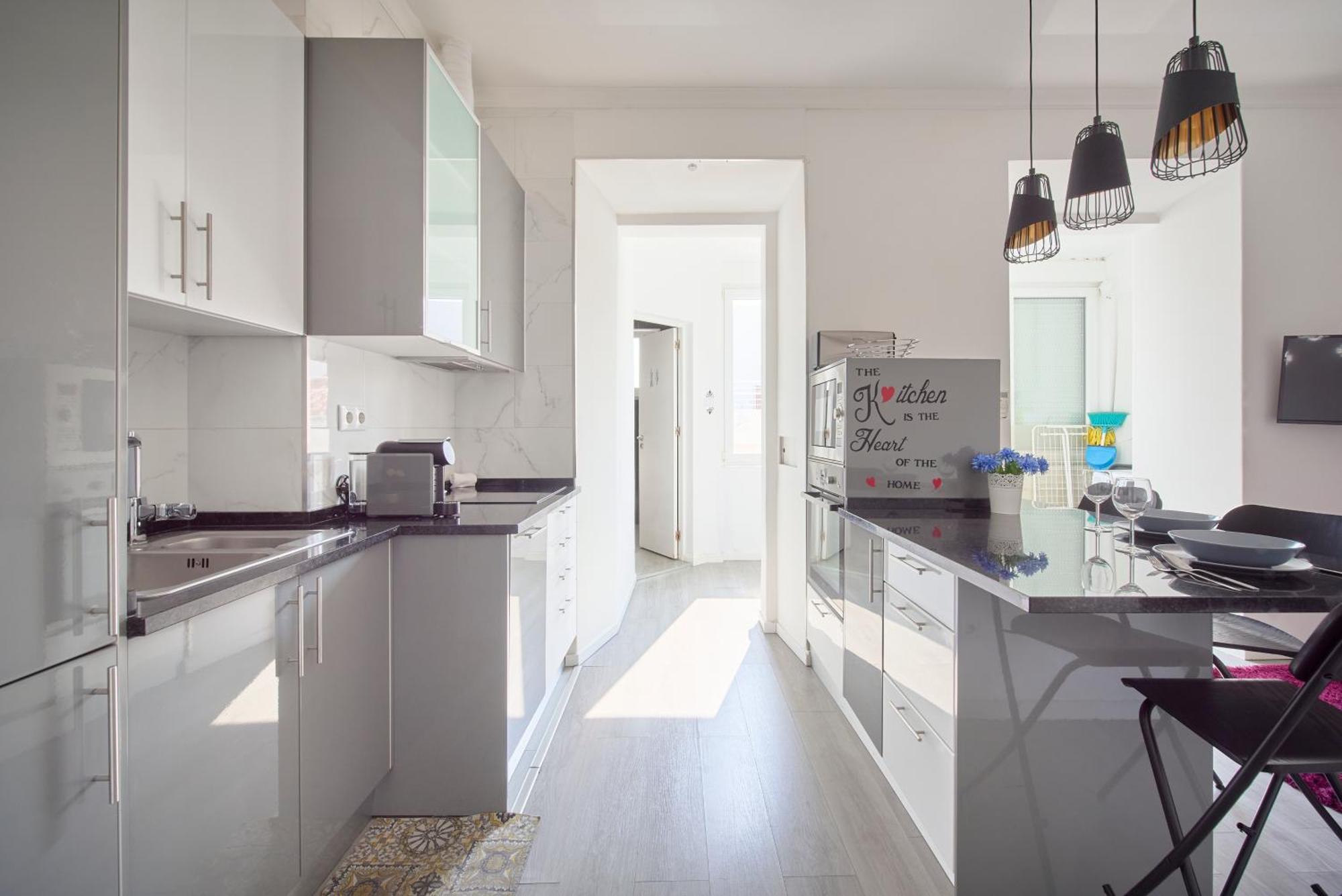 Elegant 3-bedroom With Tejo River View In Alameda Apartment Lissabon