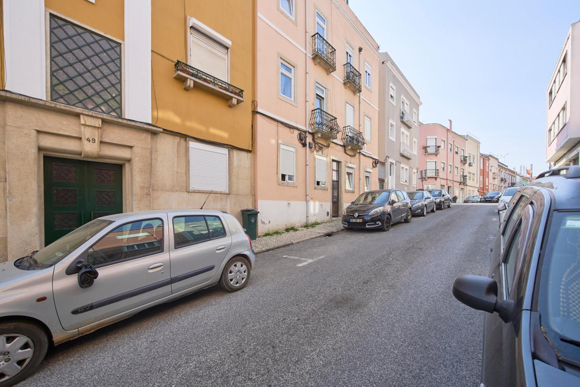 Elegant 3-bedroom With Tejo River View In Alameda * Lissabon